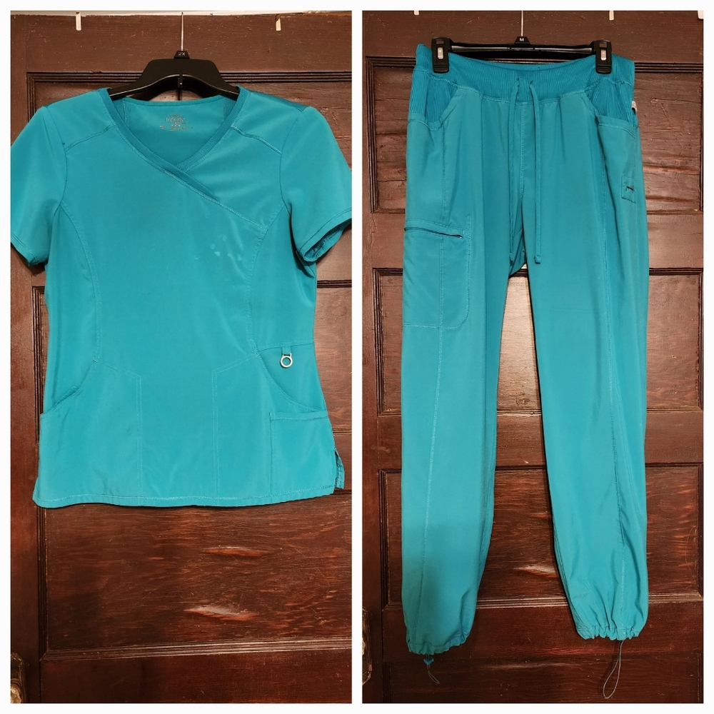 Women's Teal Scrub Top and Jogger Set - Unbranded